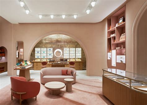 maison saint louis hermes|Hermes stores in usa.